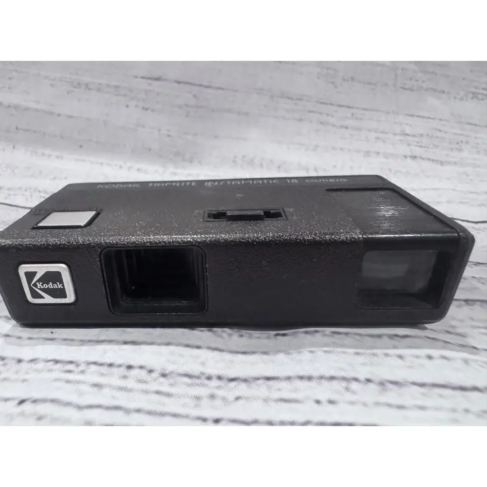 Vintage Kodak Trimlite Instamatic 18 Camera